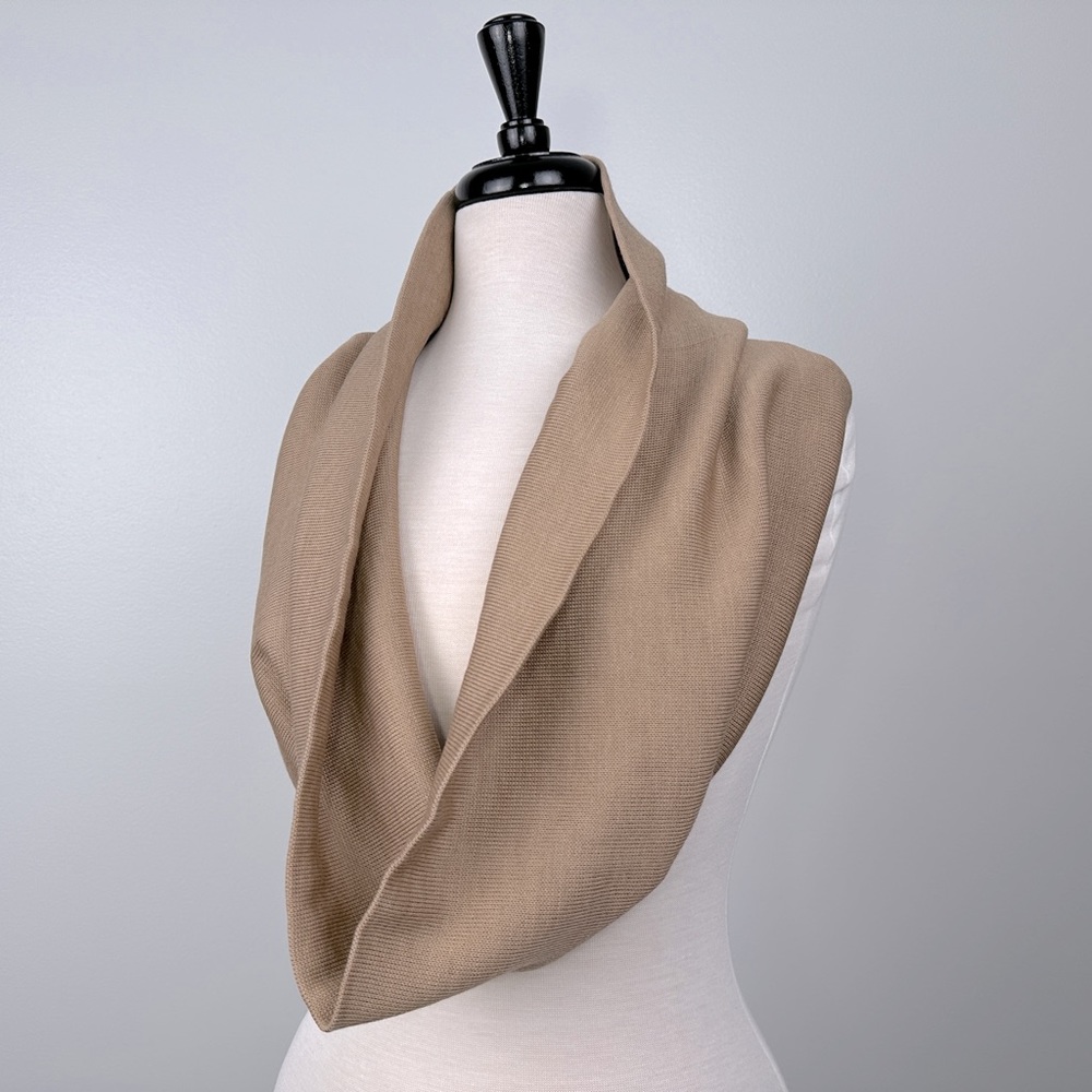 Eleventy Wool Infinity Scarf Tan - Picture 1 of 6
